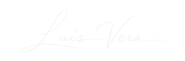Luis Vera signature